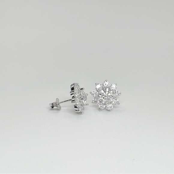 Over 3ct Sunflower 🌻 Moissanite Earrings - Picture 3 of 8
